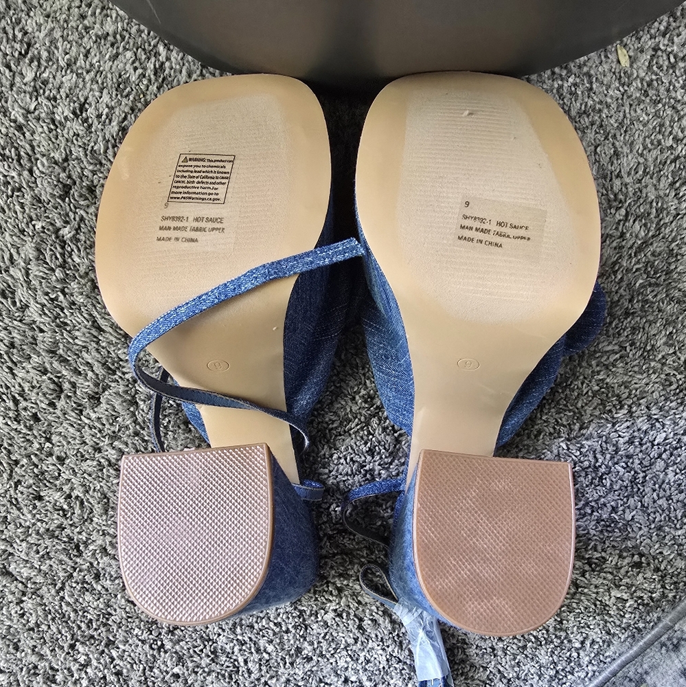 SOLD OUT Fashion Nova FIND YOUR LOVE Denim Platform Heels With Bow - Picture 6 of 7